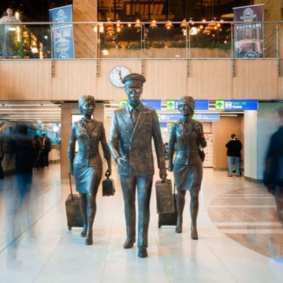 Triple sculpture “The Crew”